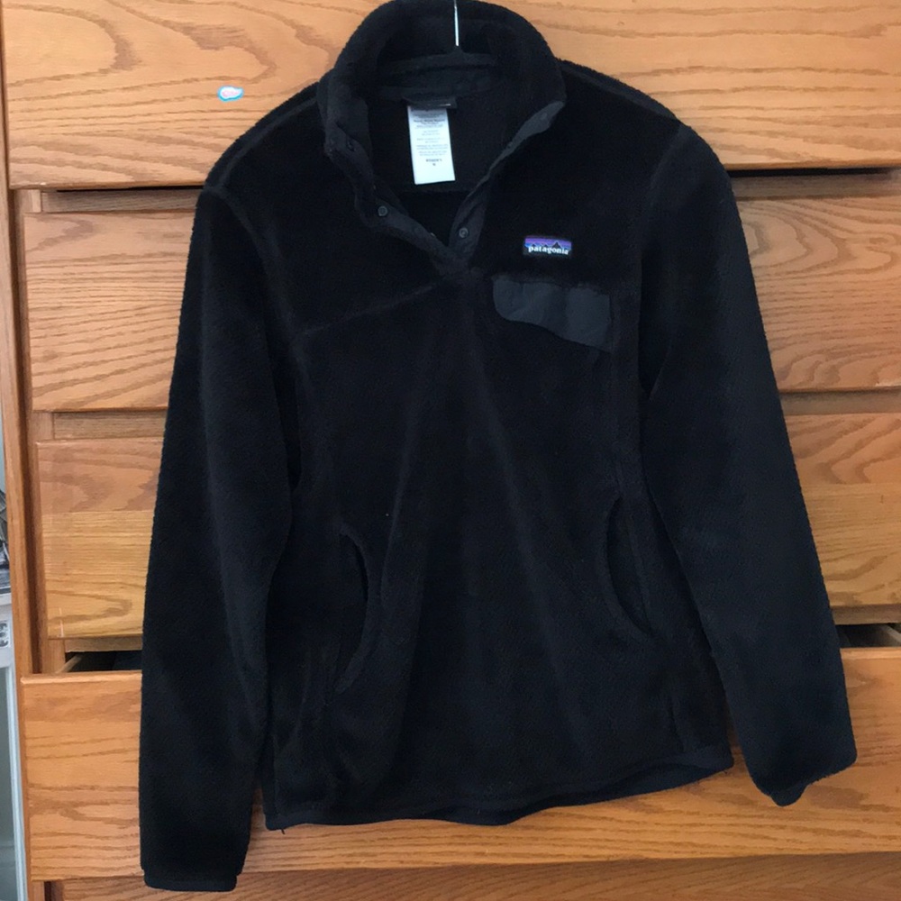 Woman’s Patagonia Fleece Size Medium
